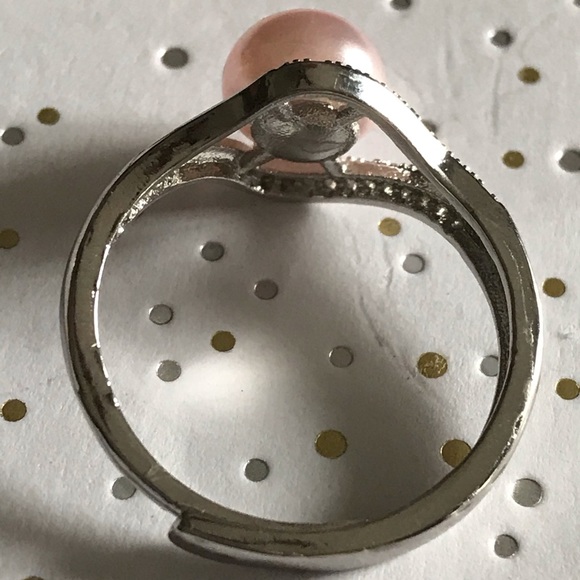 Women’s Pearl Pink Ring - Picture 4 of 5